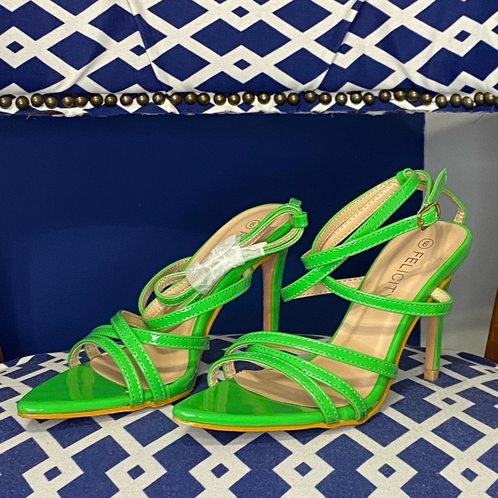 Bright Green strappy pointed open toe ankle strap heel Sz 6, 7 - Picture 2 of 9